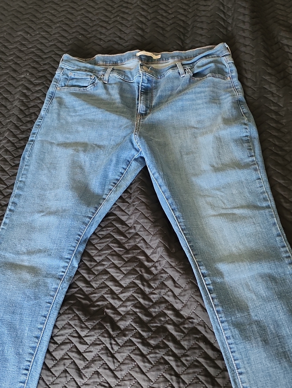 Women's Skinny Jeans in Light Blue Denim
